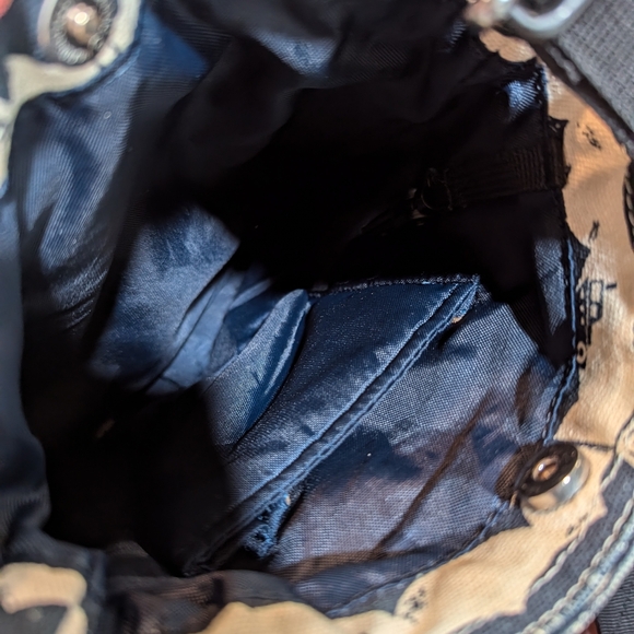 KAVU Keepalong Semi Padded Sling Canvas Rope Crossbody Bag Shark Bait Rare Print - Picture 6 of 6